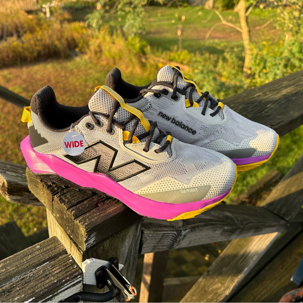New Balance 7.5 X-Wide Dynasoft Nitrel v6 women’s trail sneakers
